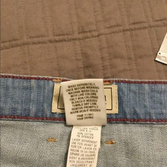 𝅺LL Bean Favorite Fit - Straight Jean Skirt - Picture 7 of 7